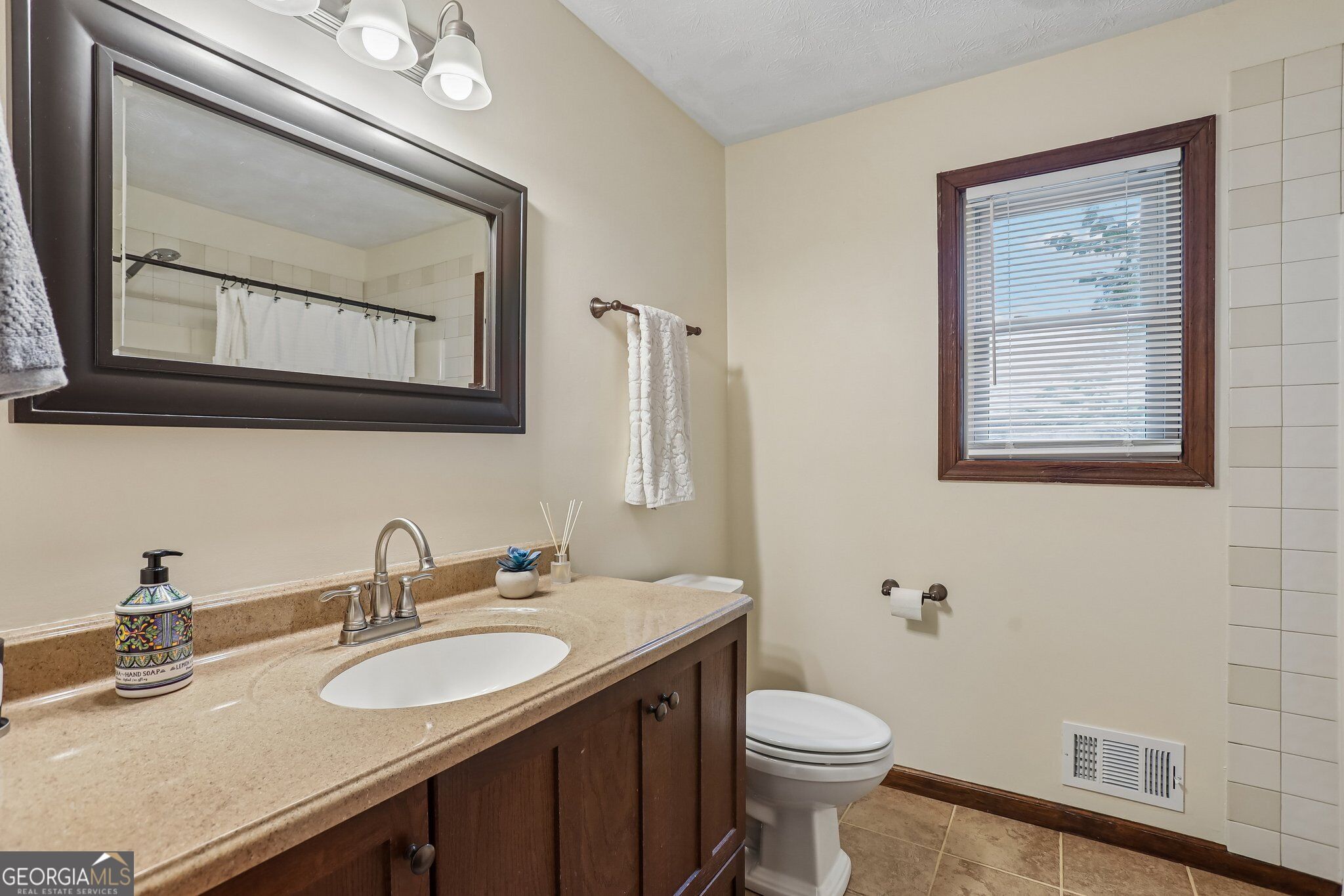 231 Sabrina Court Property Photo 22