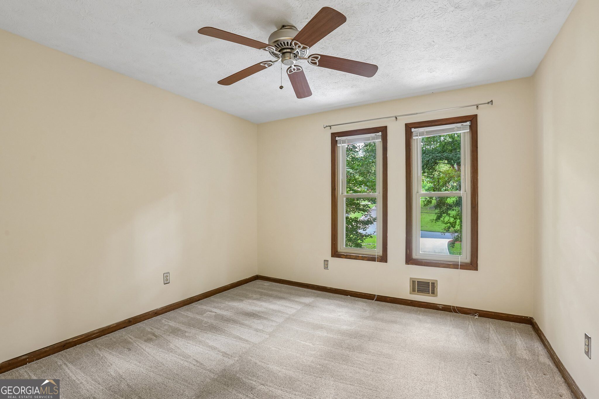 231 Sabrina Court Property Photo 30