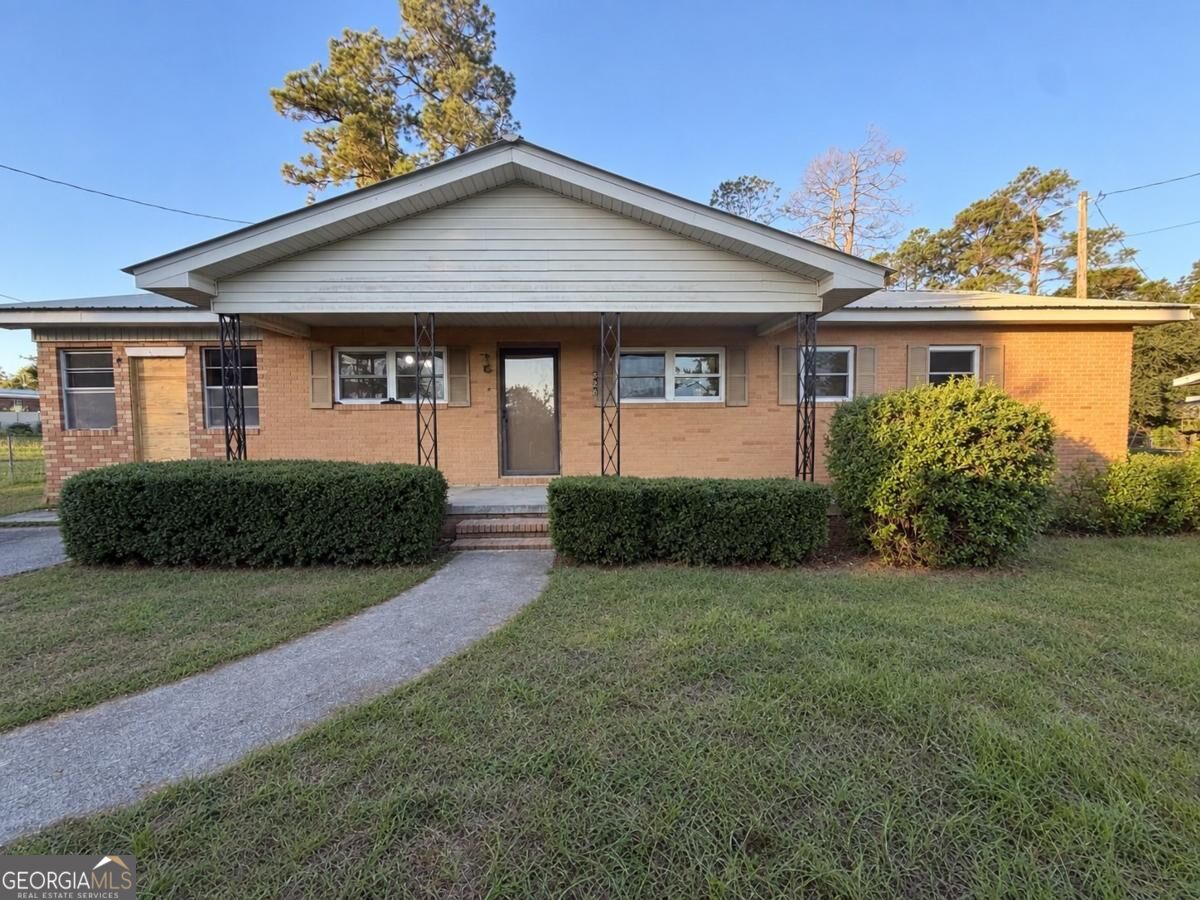 526 Soloman Street Property Photo 1