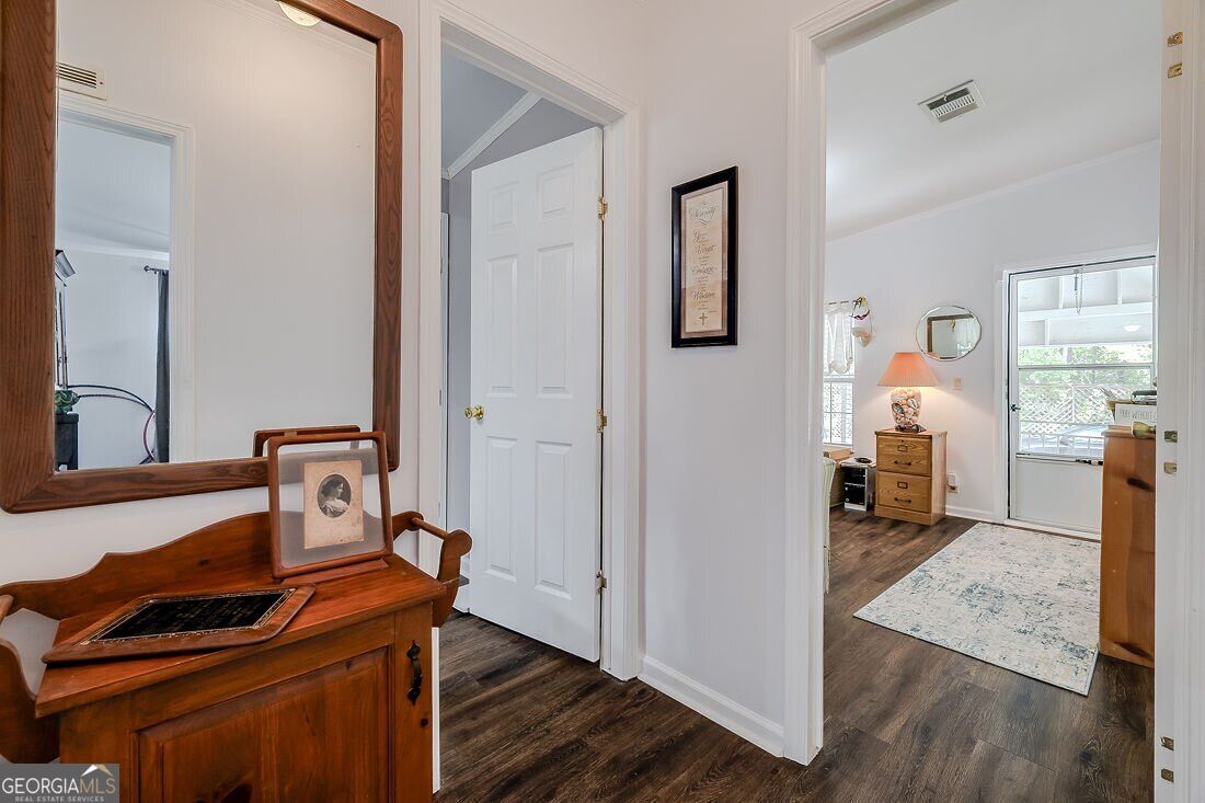 3555 Noel C Conaway Road Property Photo 32
