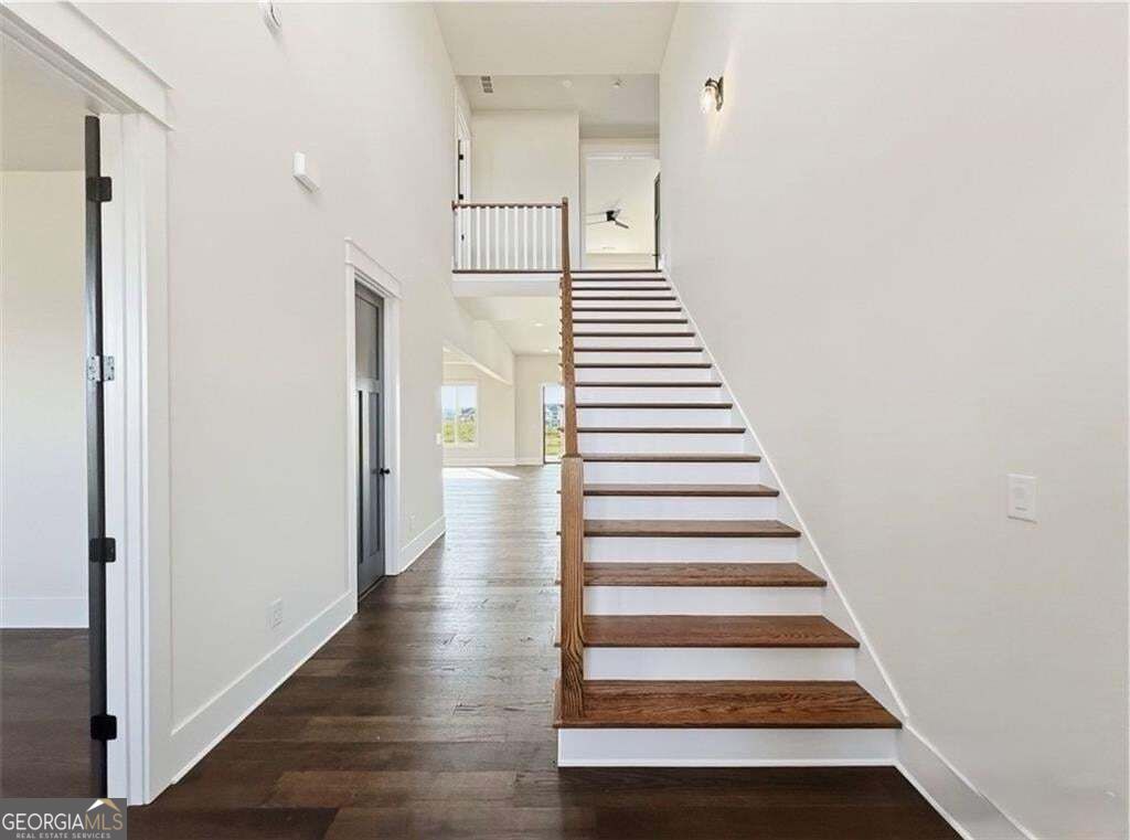 131 Palisade Drive Property Photo 9