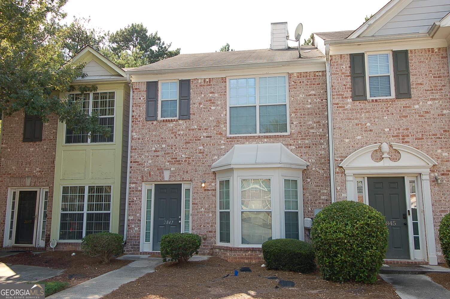 2847 Parkway Close Property Photo 1