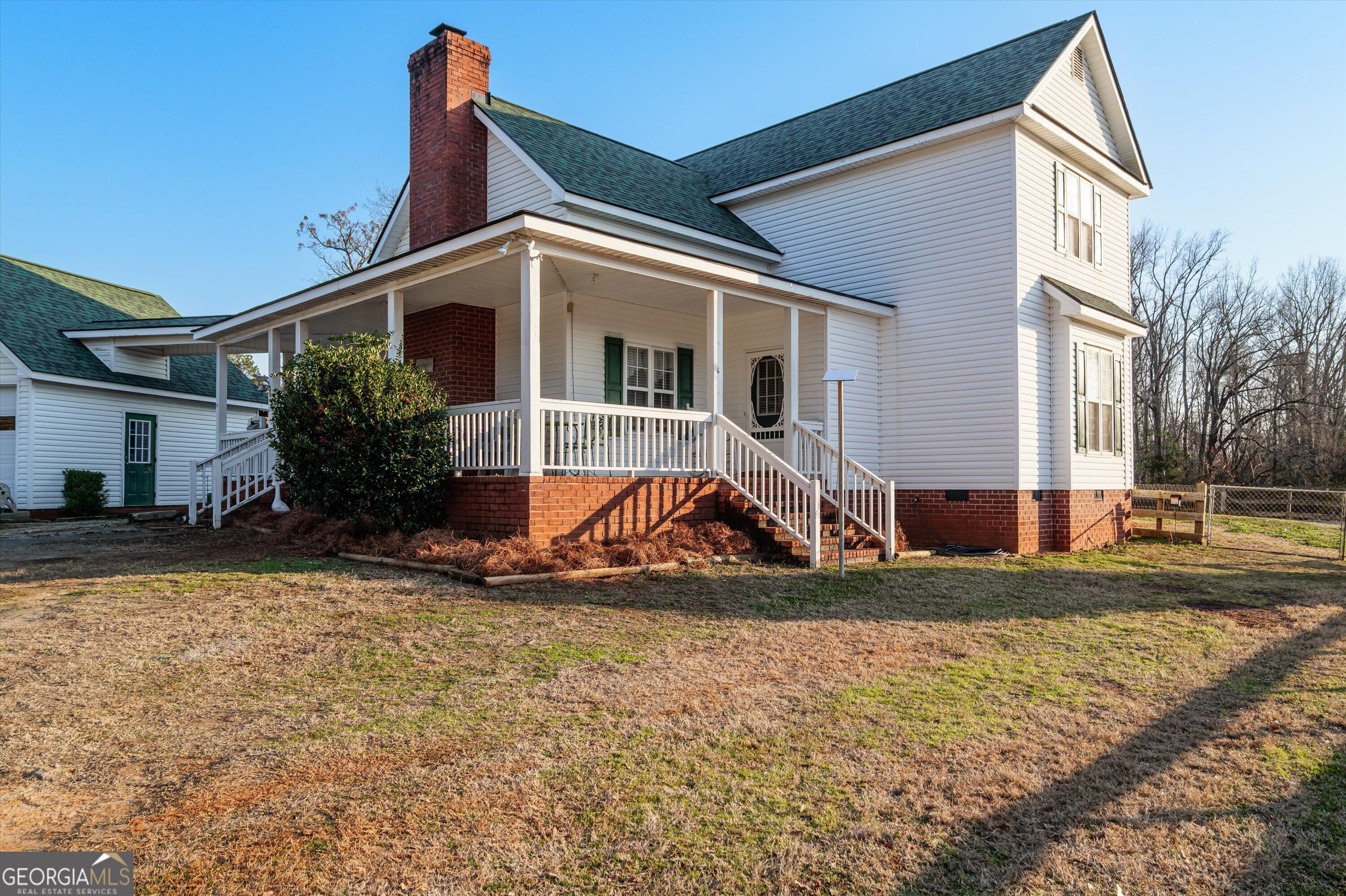 5660 White Oak Road Property Photo 2