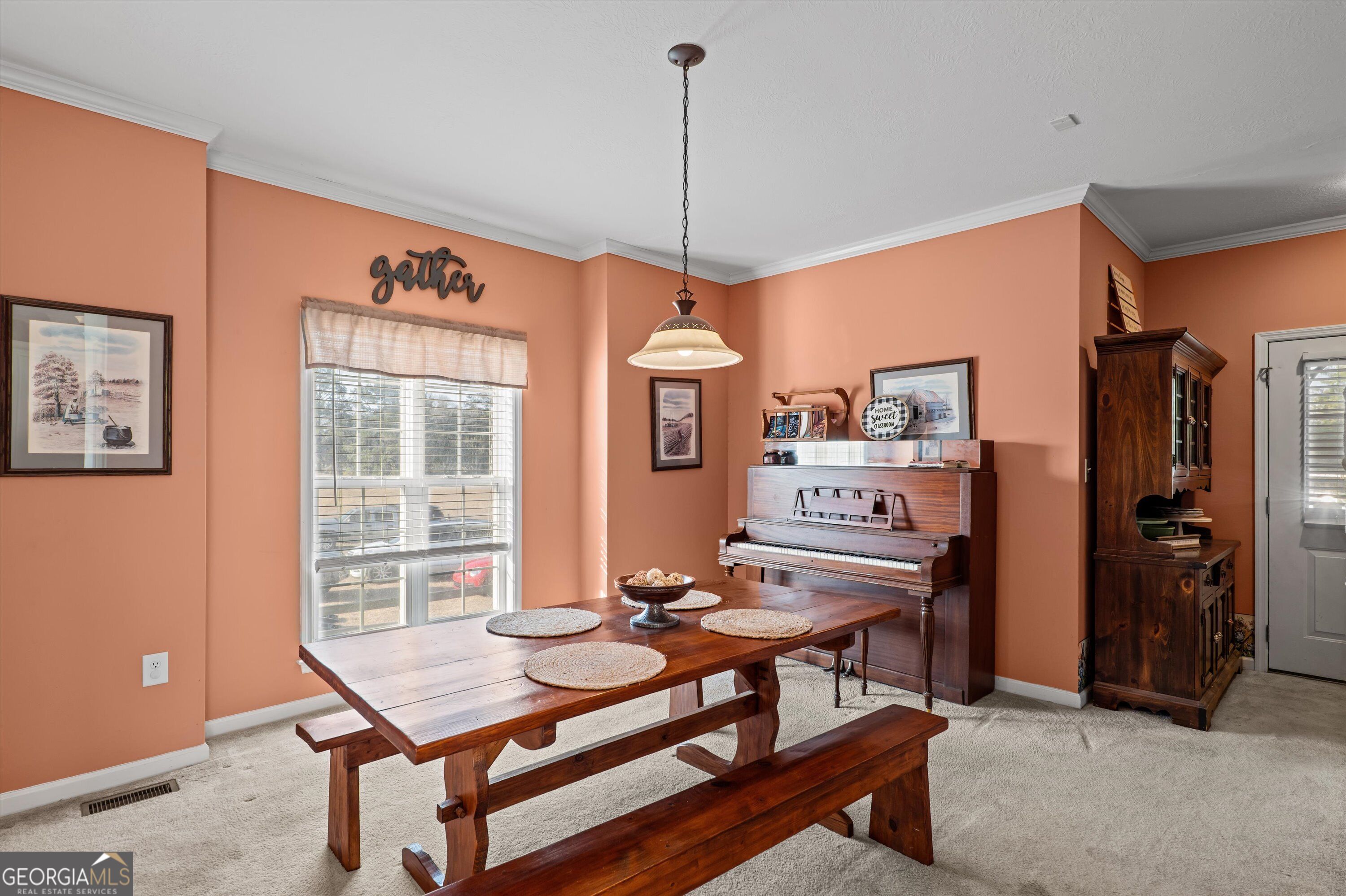 5660 White Oak Road Property Photo 7