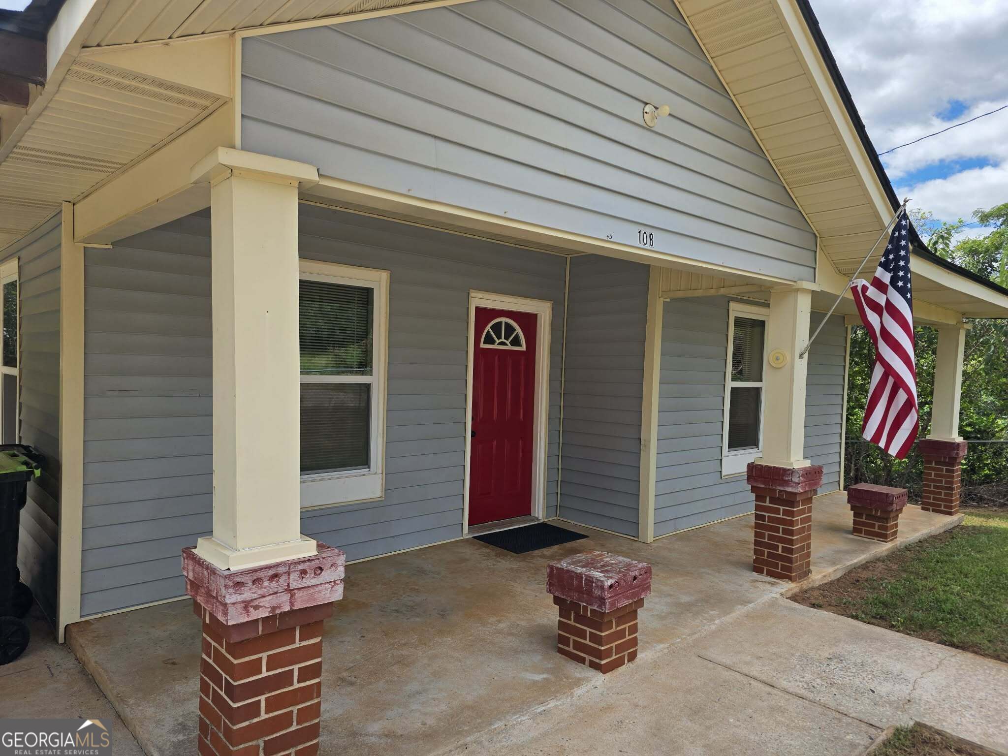 108 Pasley Street Property Photo 3