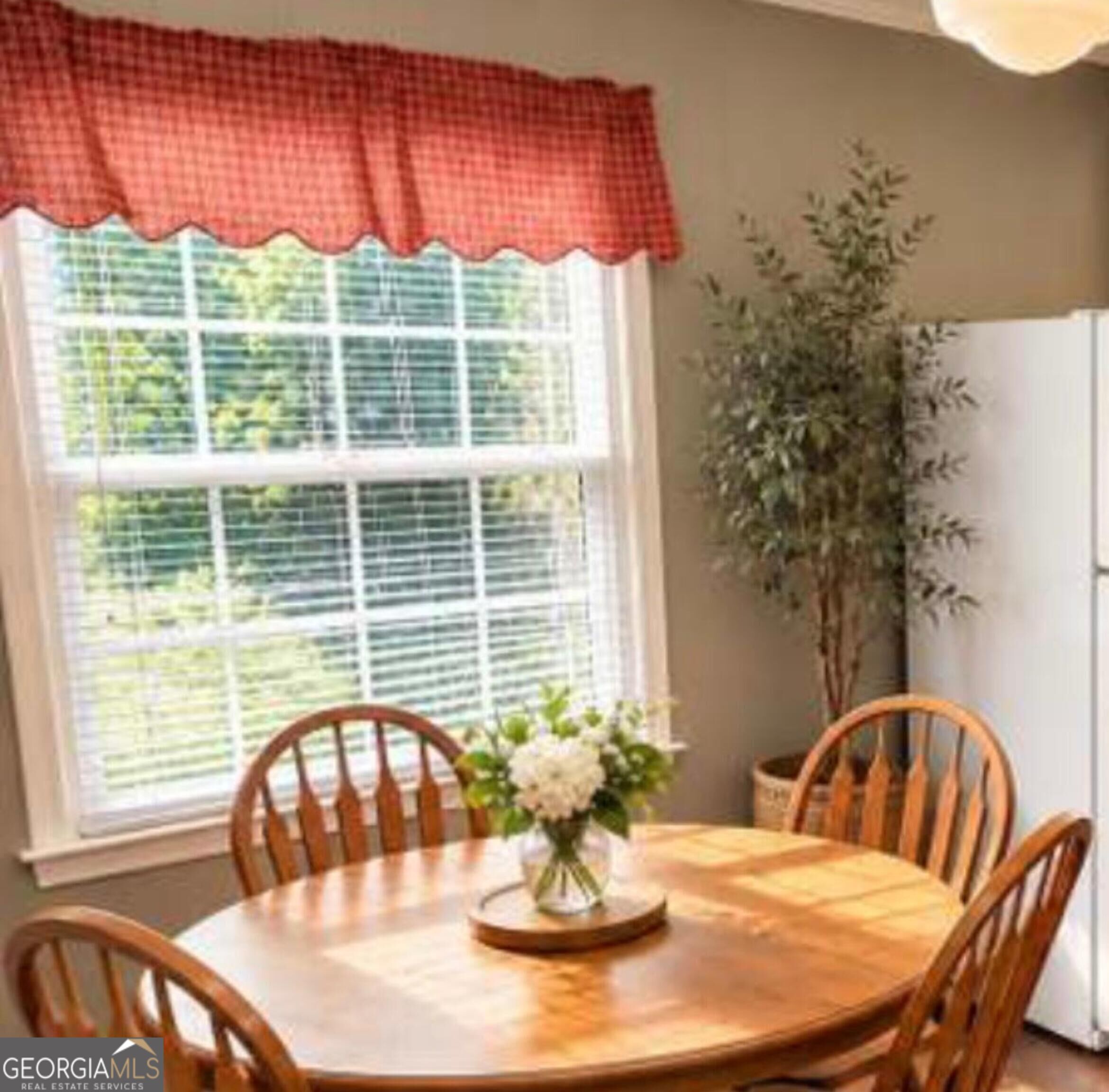 352 S Dugger Avenue Property Photo 14