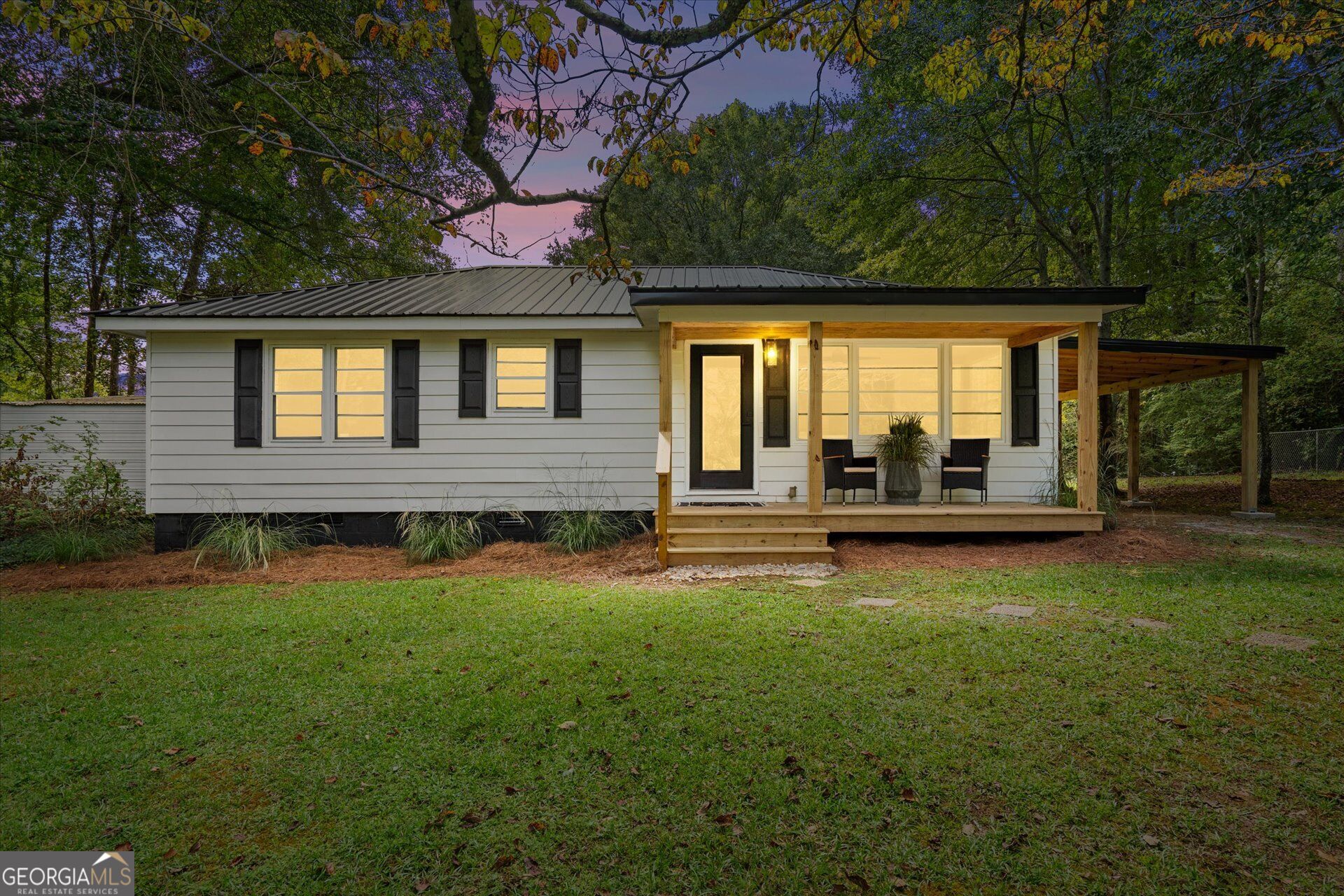 218 Tarpley Avenue Property Photo 2