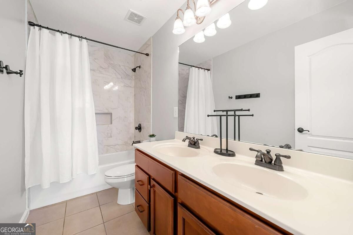 3593 Quillback Court Property Photo 28