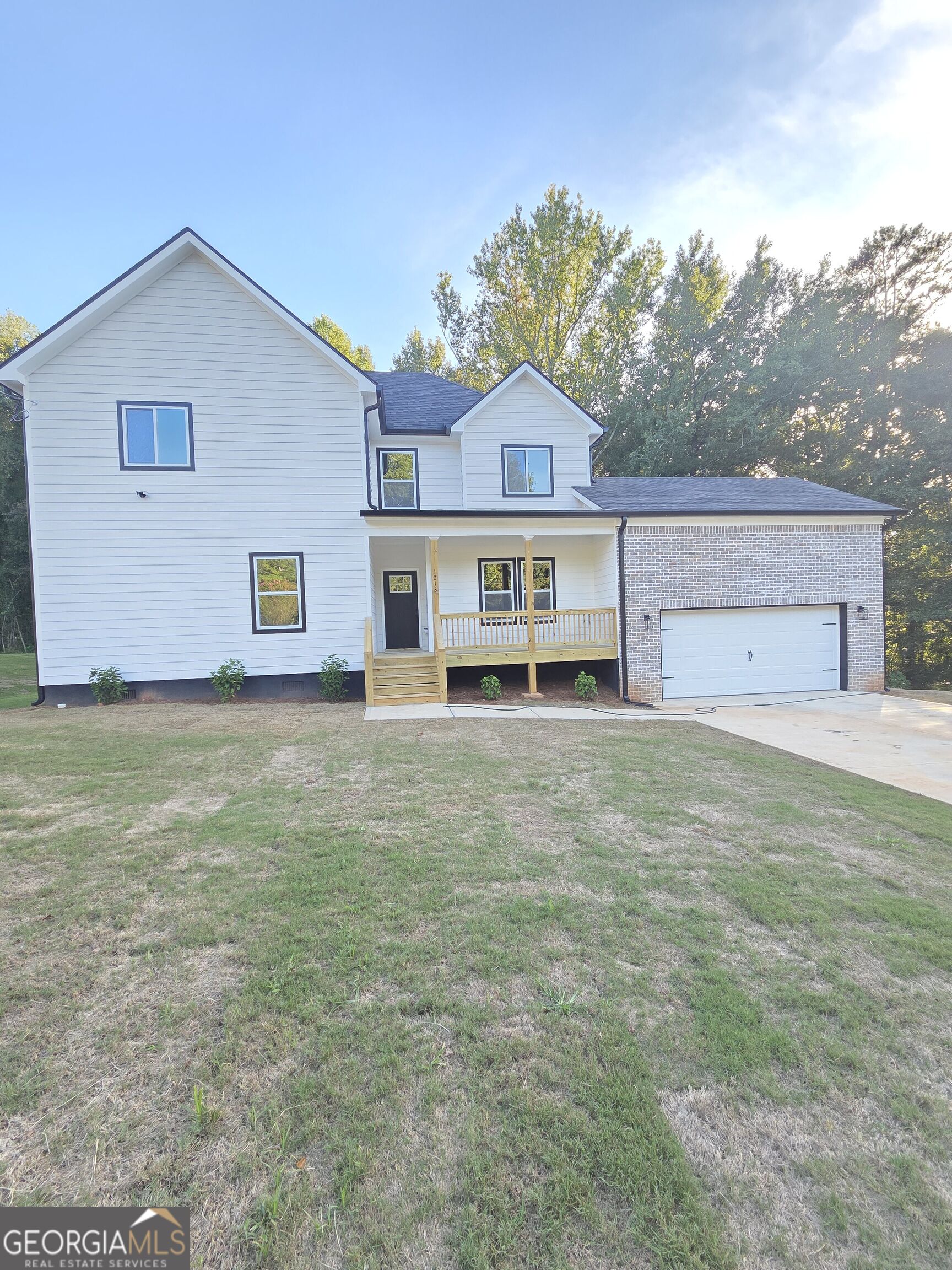 1013 South Gordon Road Property Photo 3