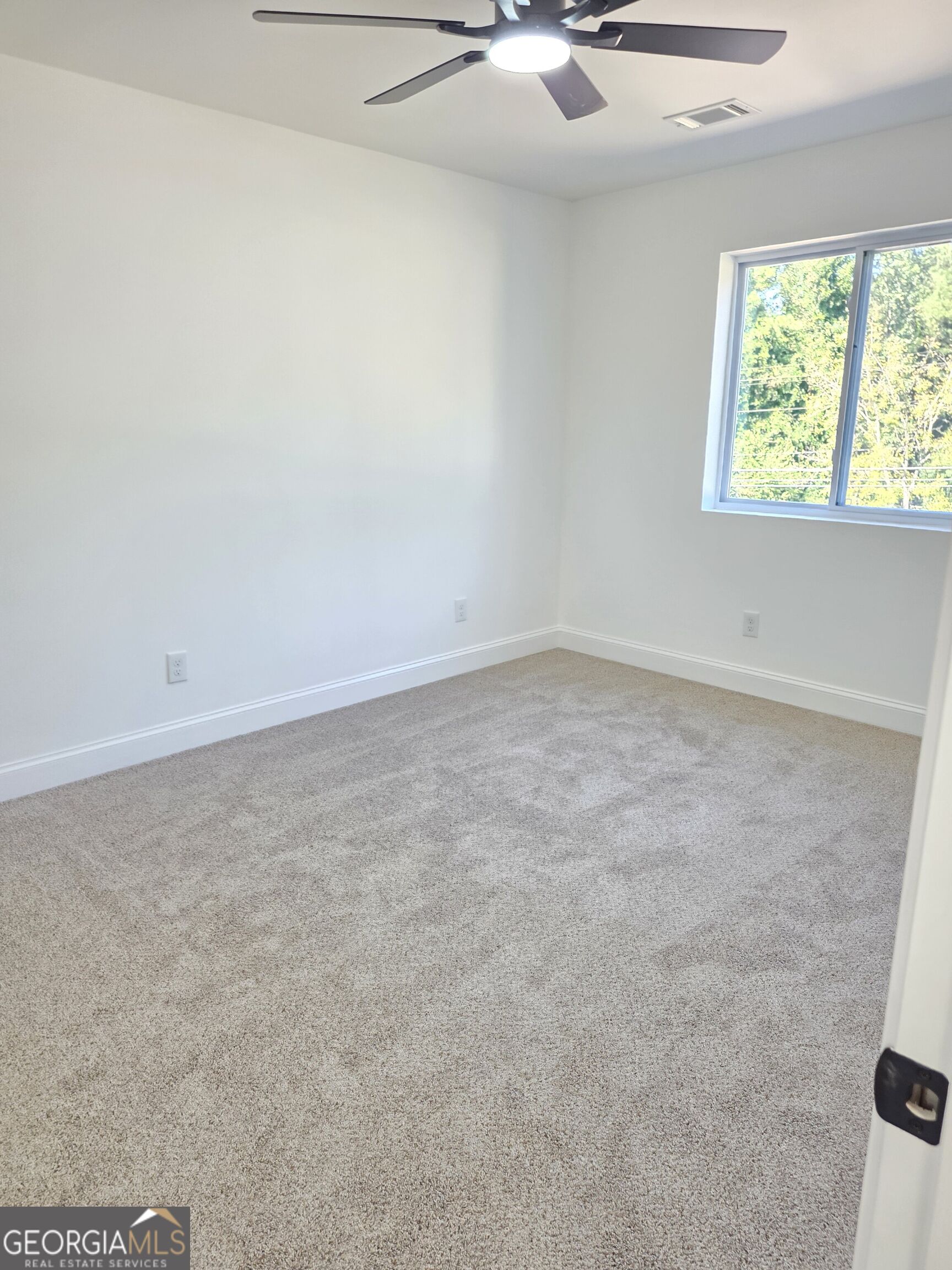 1013 South Gordon Road Property Photo 37