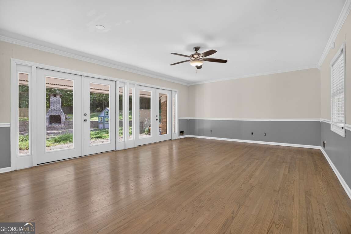 278 Rhodes Drive Property Photo 5