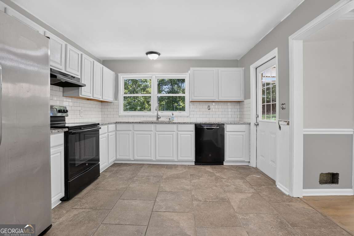 278 Rhodes Drive Property Photo 13