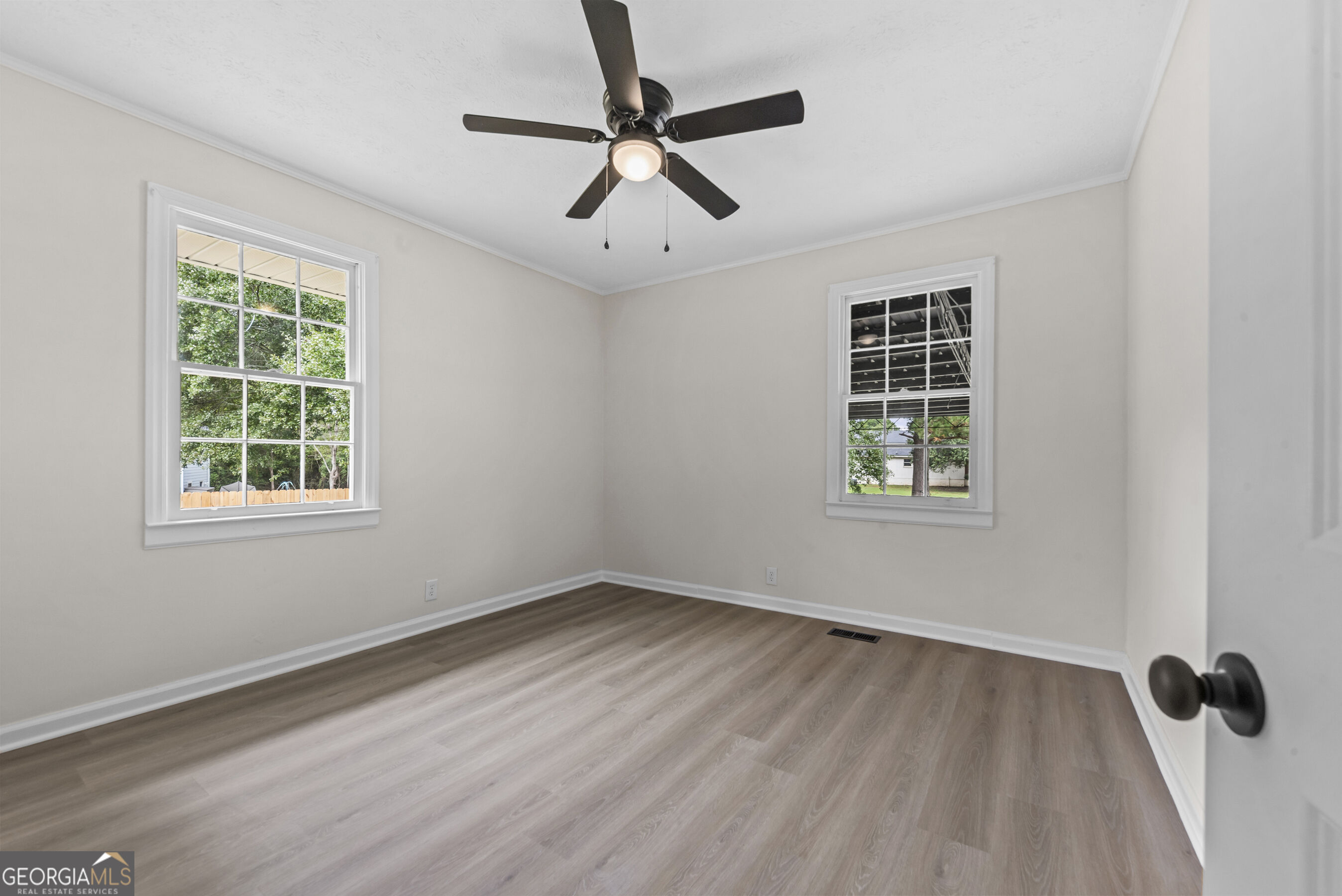 1121 Ward Road Property Photo 9