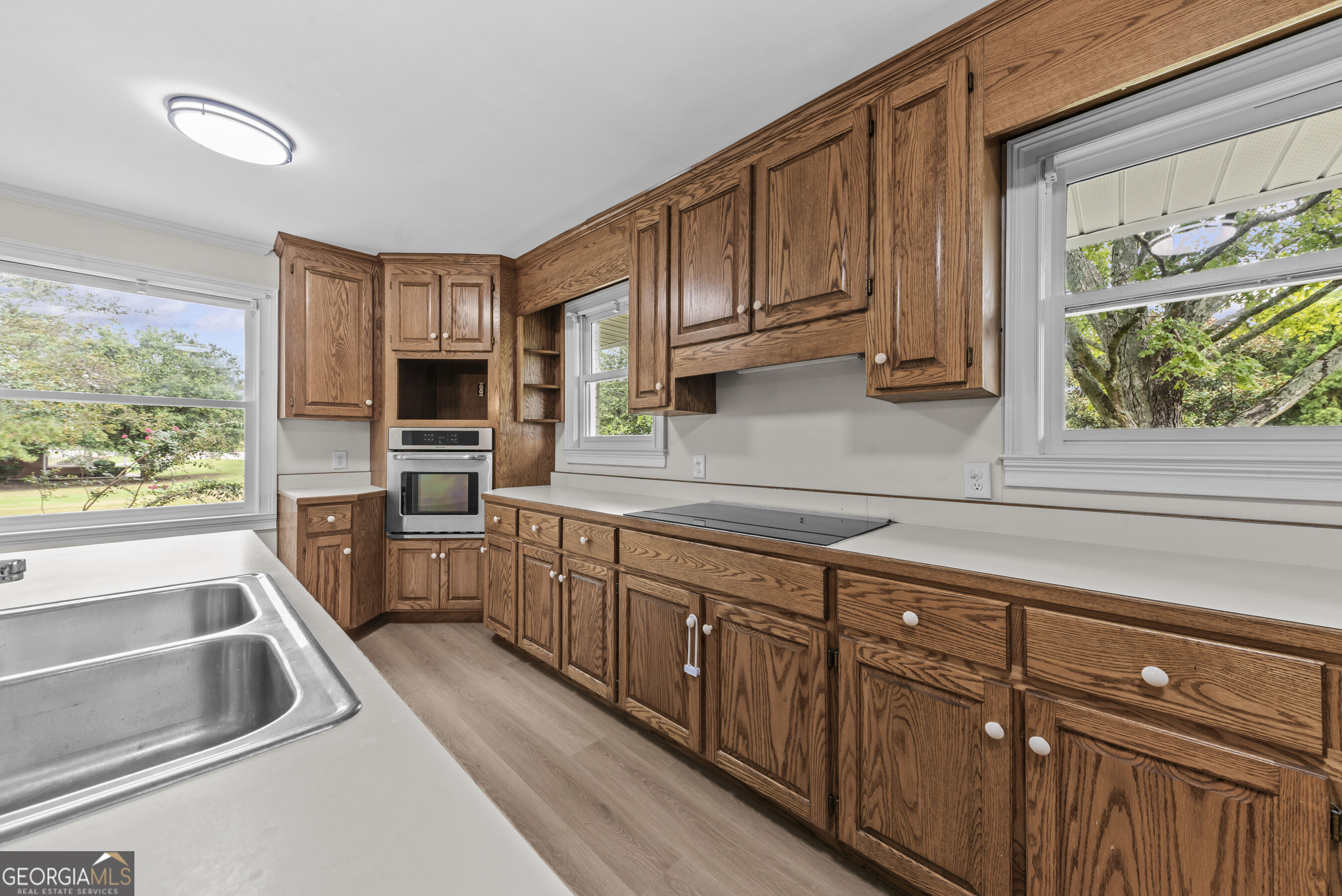 1121 Ward Road Property Photo 21