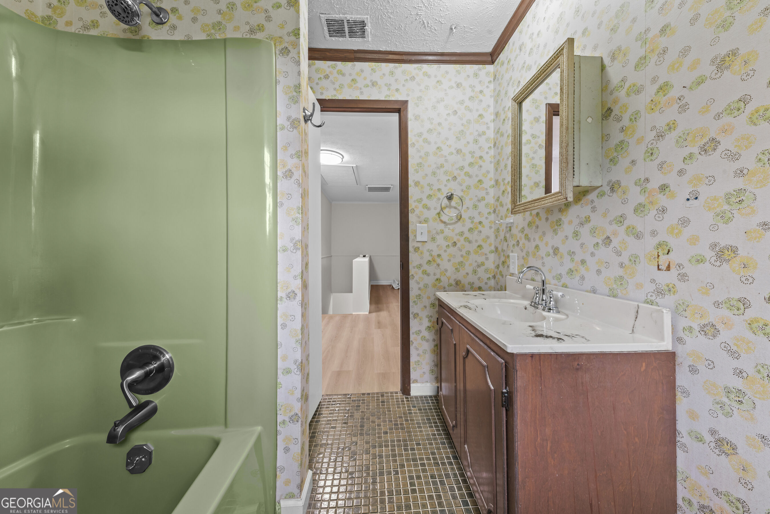 1121 Ward Road Property Photo 41
