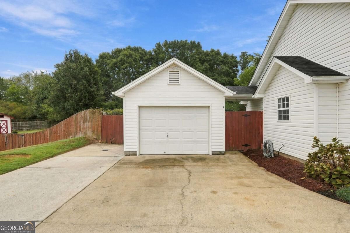 3715 Wynter Frost Walk Property Photo 7