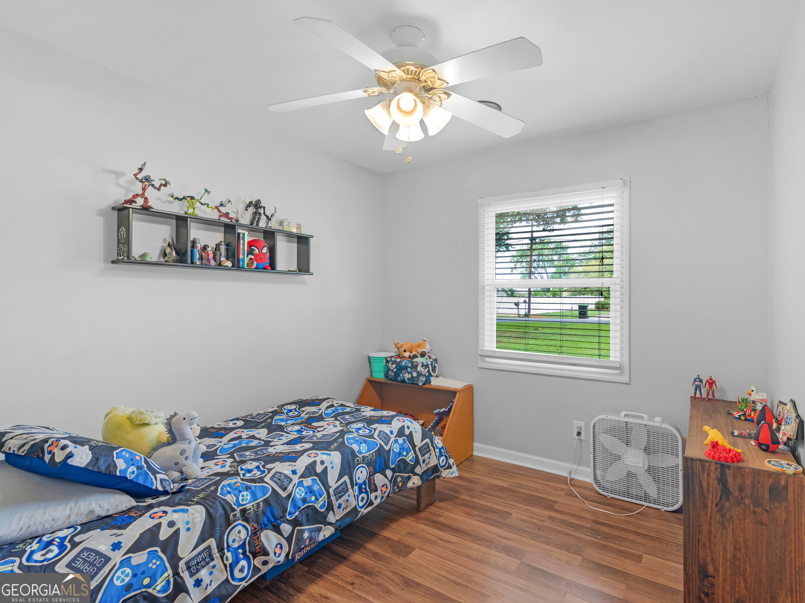 100 Marlon Street Property Photo 13