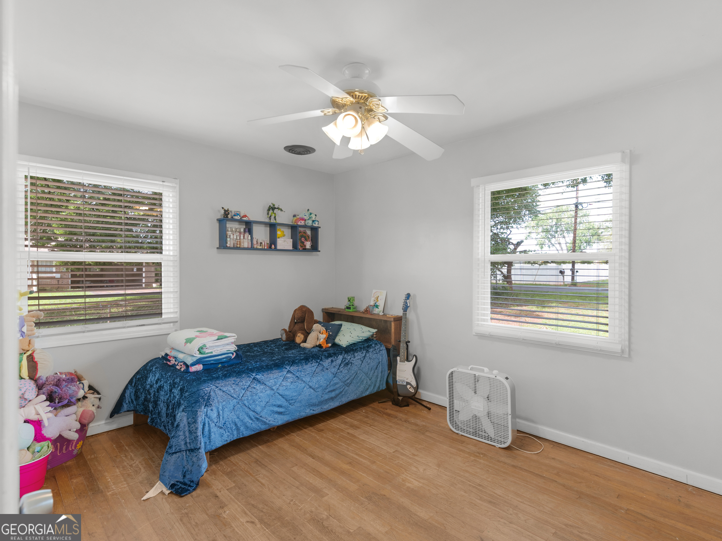 100 Marlon Street Property Photo 18