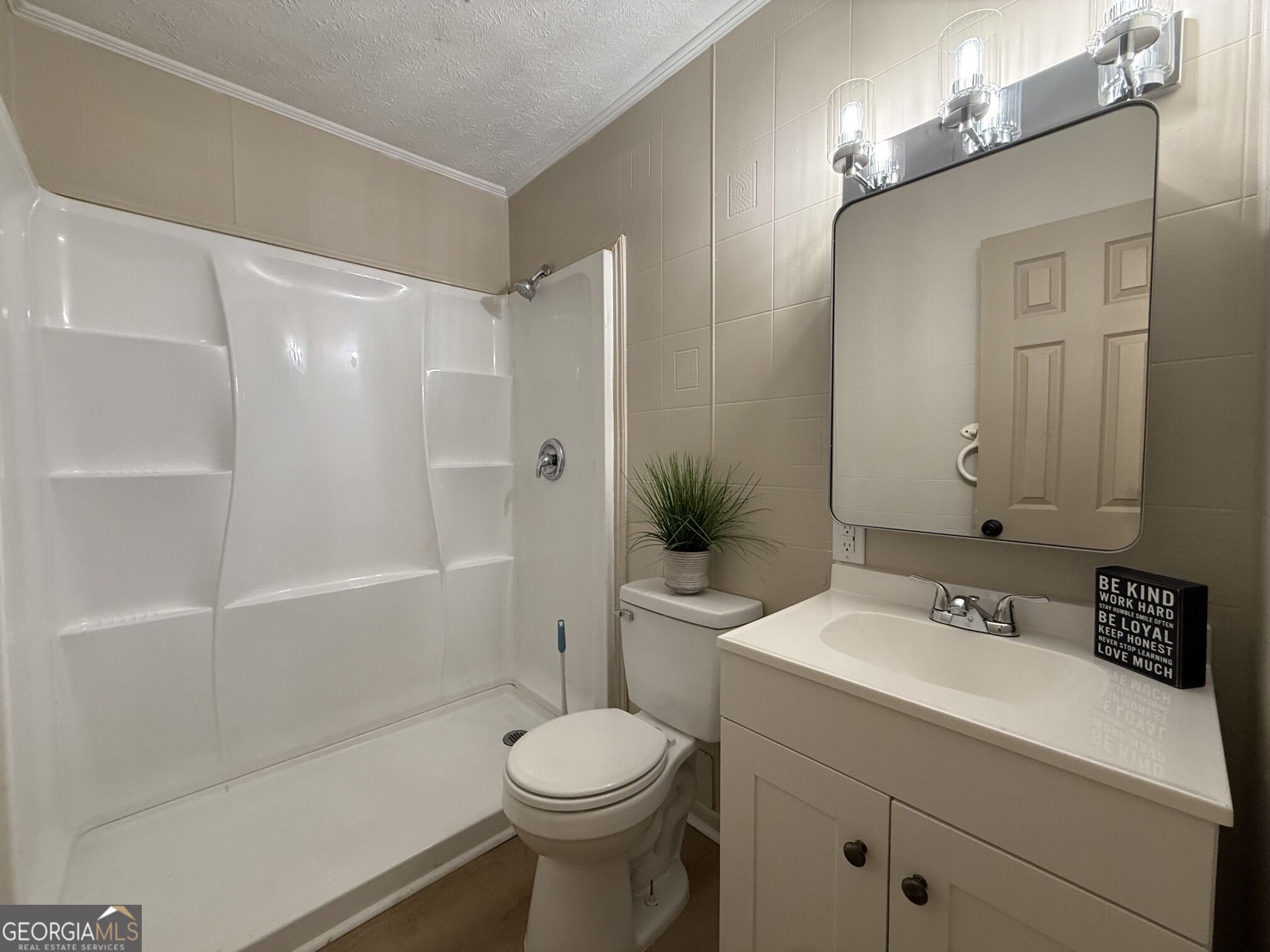 1056 Green Meadow Drive Property Photo 10