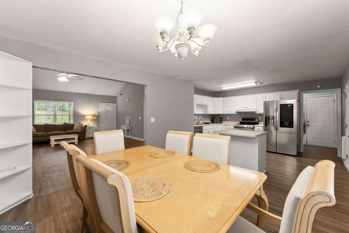 38 Stoneridge Drive Property Photo 9