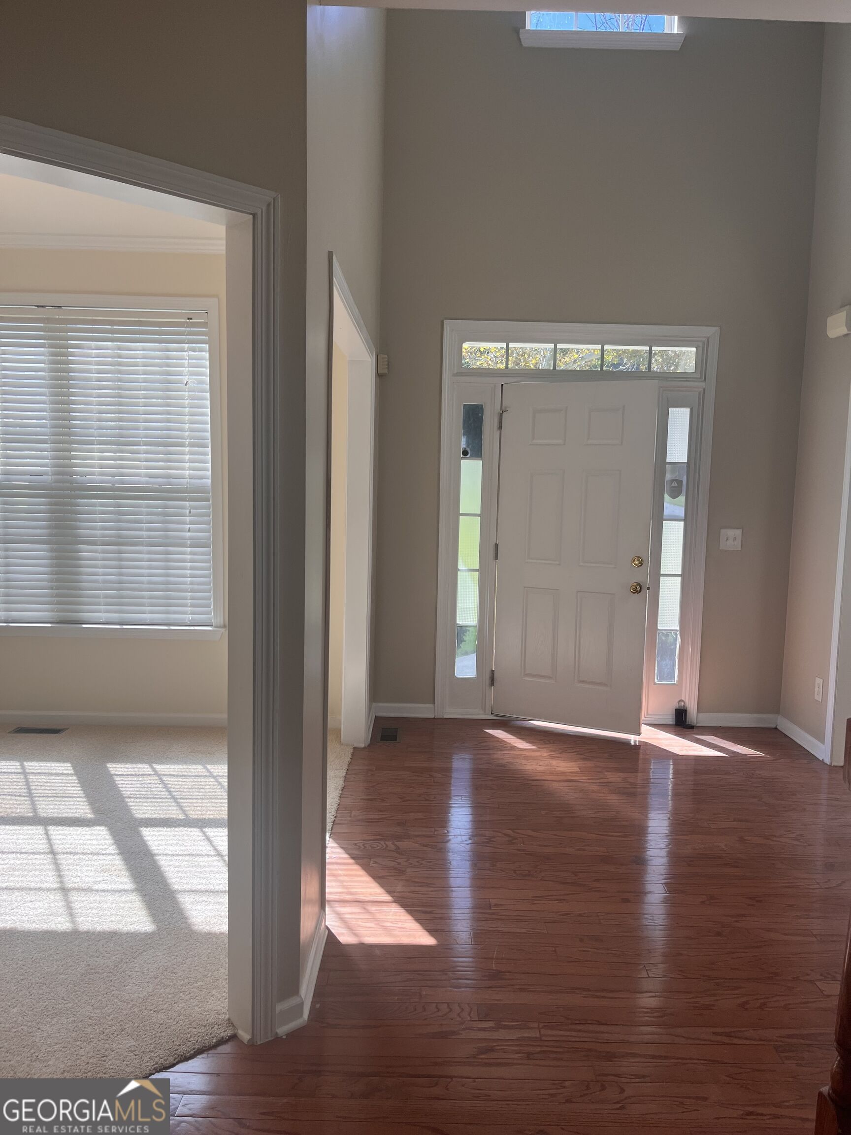 3881 Roxfield Drive Property Photo 5