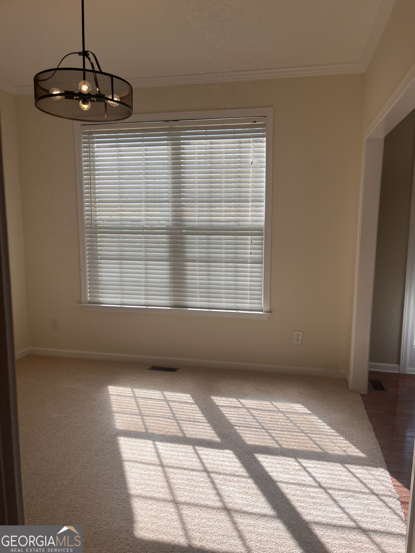 3881 Roxfield Drive Property Photo 8