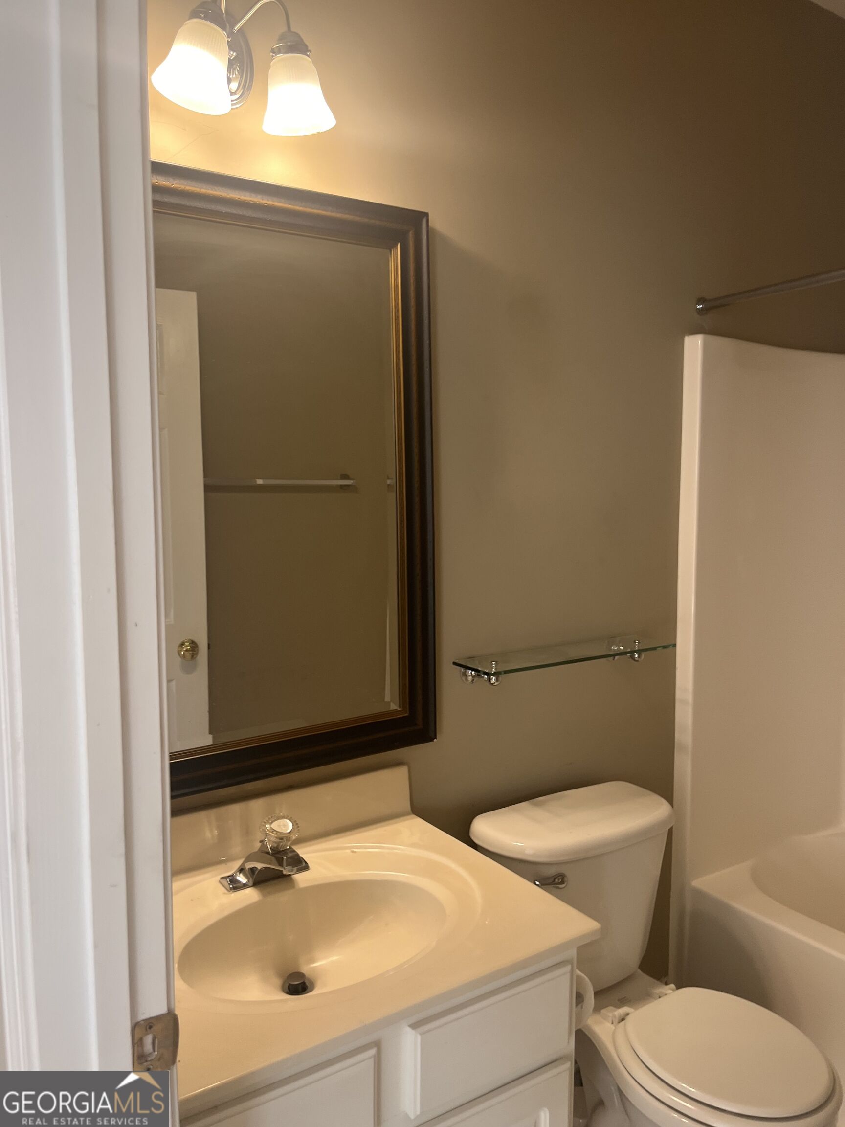 3881 Roxfield Drive Property Photo 12