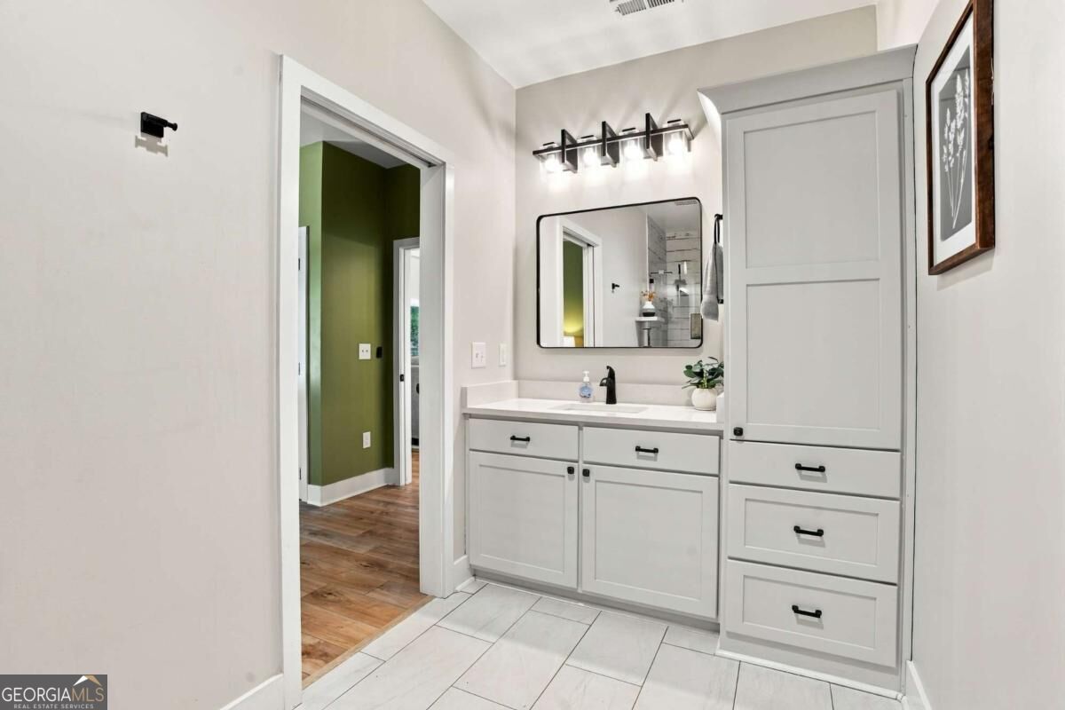 1608 Thompson Lane Property Photo 34
