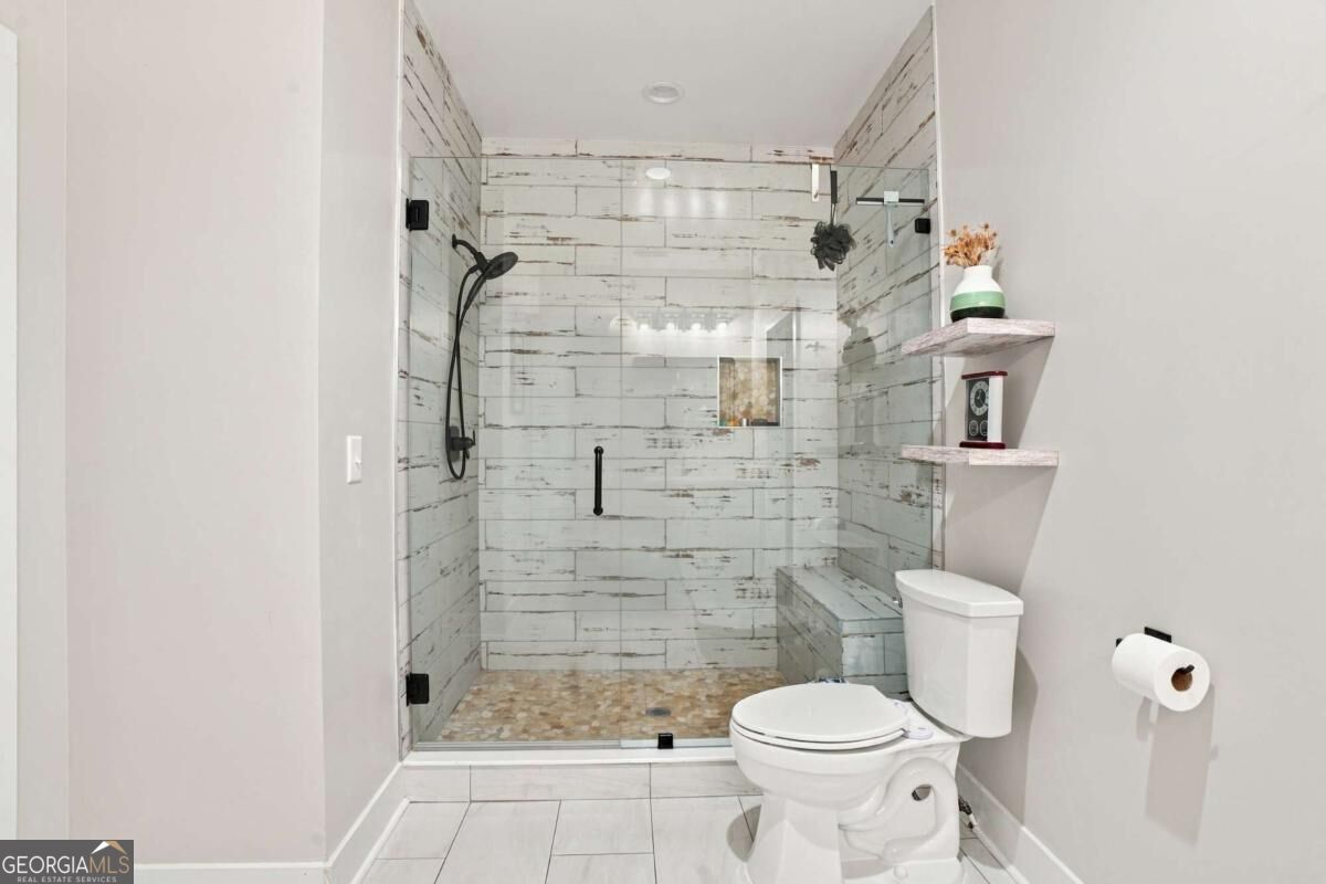 1608 Thompson Lane Property Photo 35