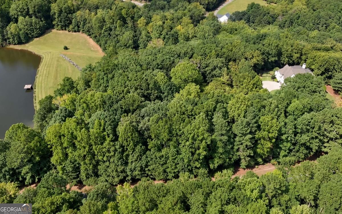 105 Hawks Court Property Photo 3