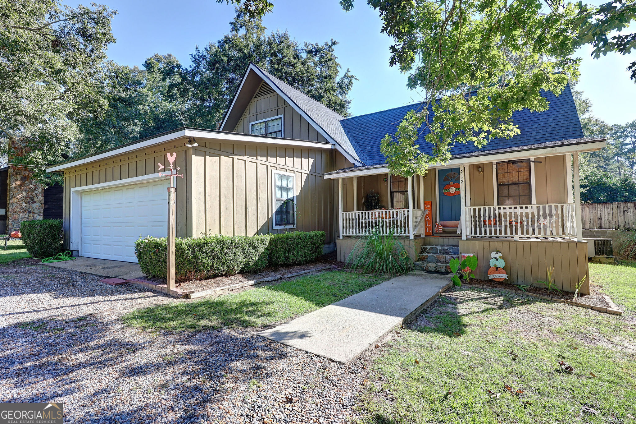 312 Dechene Drive Property Photo 1