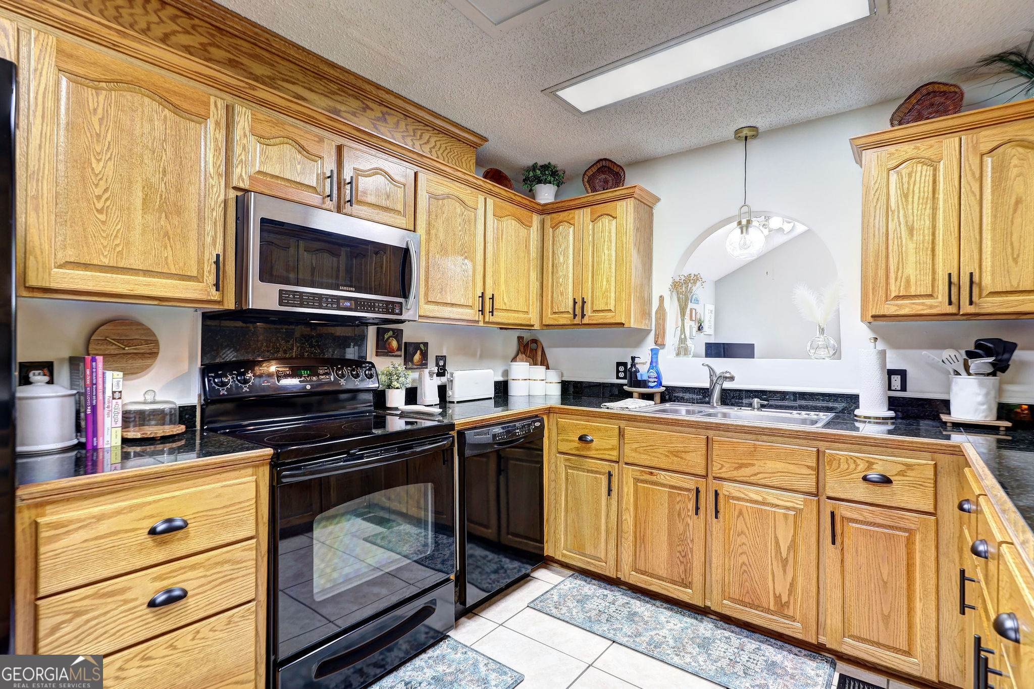 312 Dechene Drive Property Photo 10