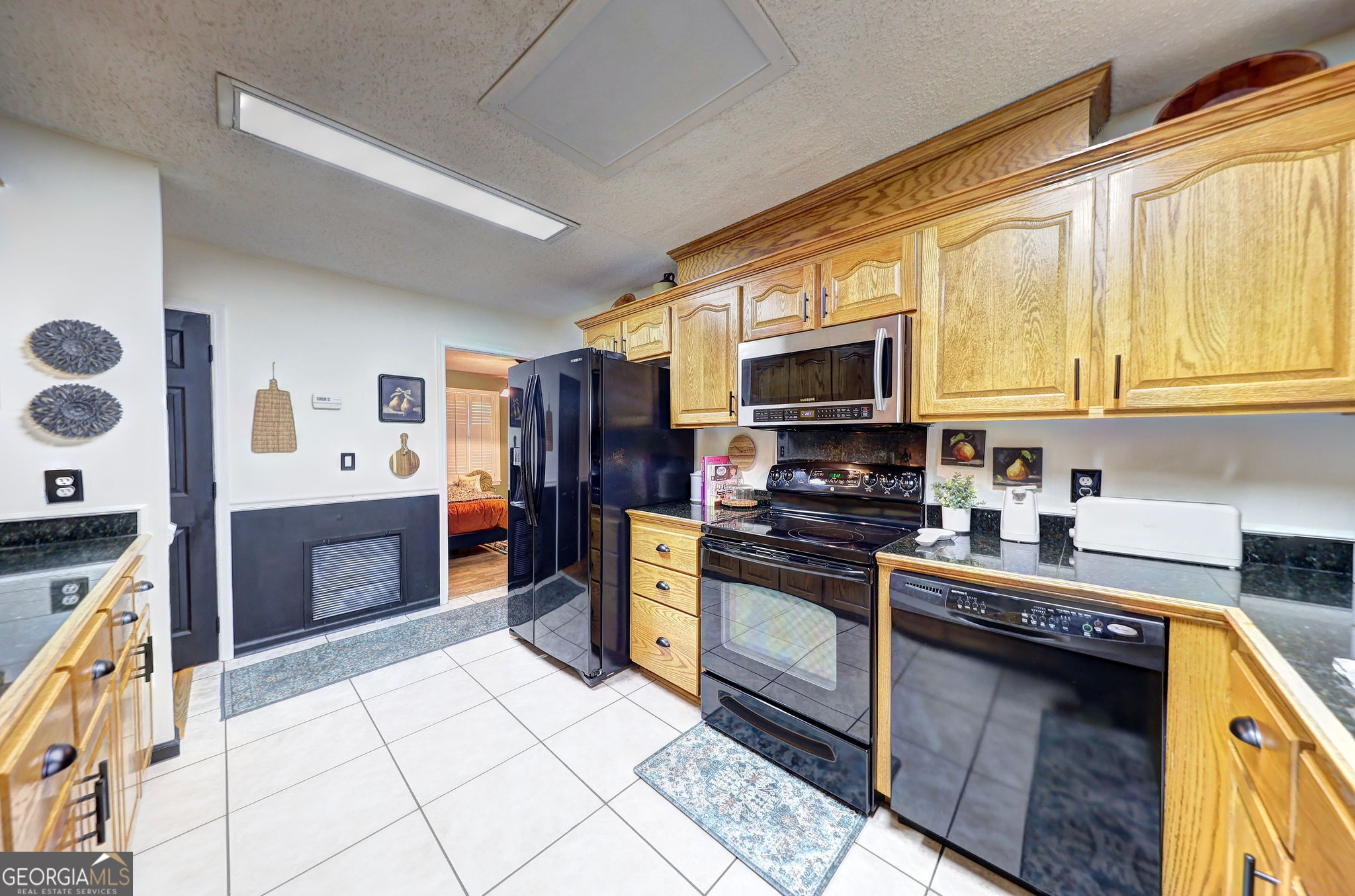 312 Dechene Drive Property Photo 11