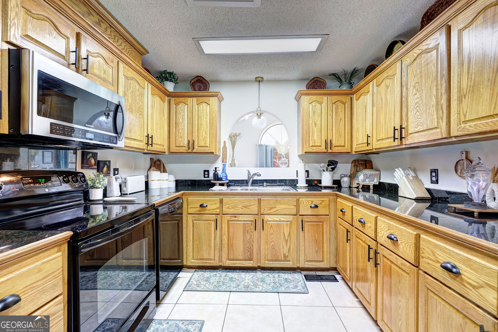 312 Dechene Drive Property Photo 12