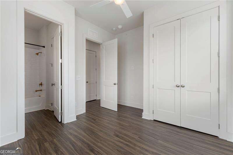 1290 Longreen Terr Nw # 2 Property Photo 8