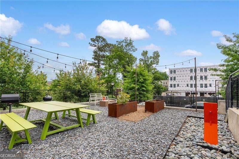1290 Longreen Terr Nw # 2 Property Photo 17