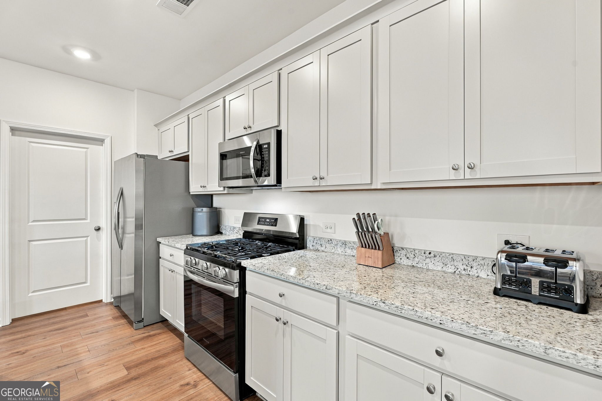 1241 Arnhem Drive Property Photo 11