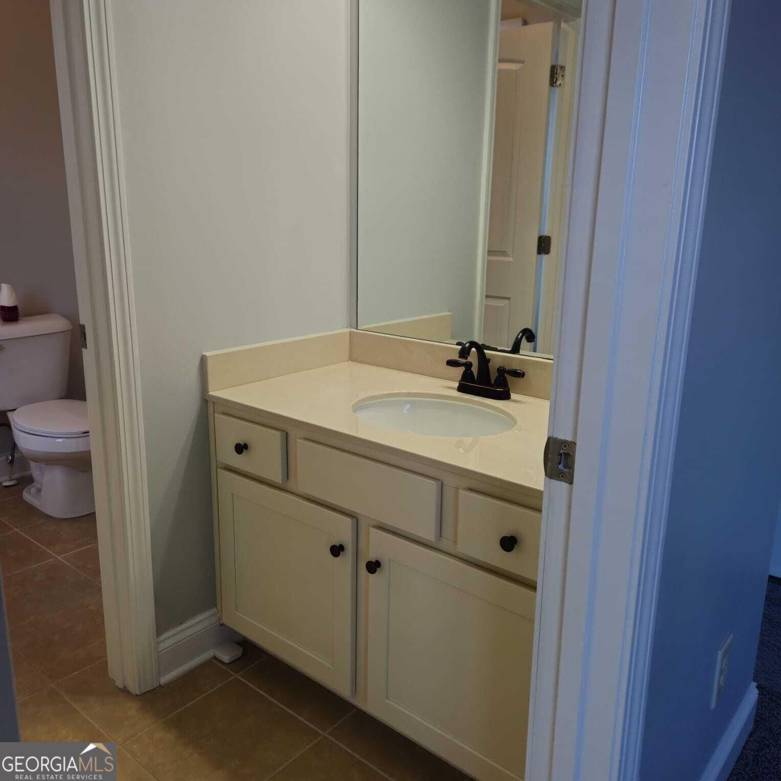 38 Stately Oaks Drive Se Property Photo 11