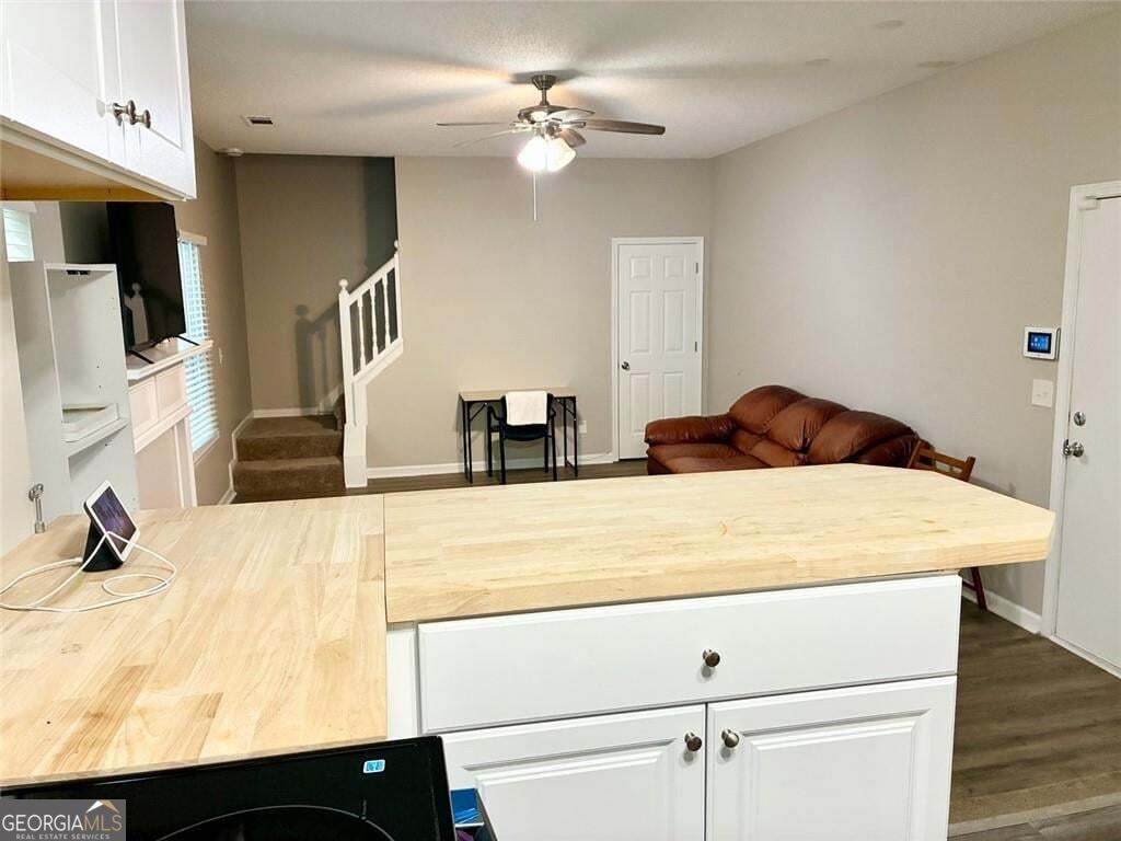 4984 Galleon Crossing # B Property Photo 5