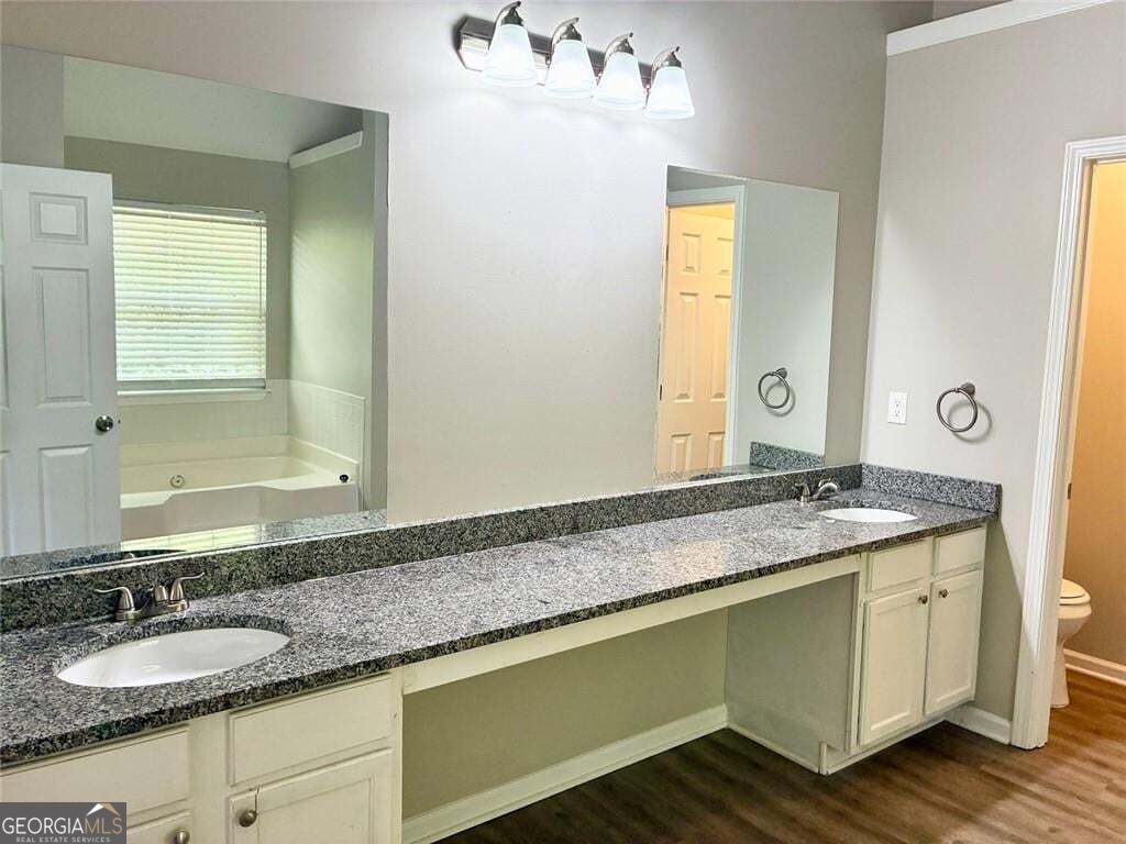 4984 Galleon Crossing # B Property Photo 17