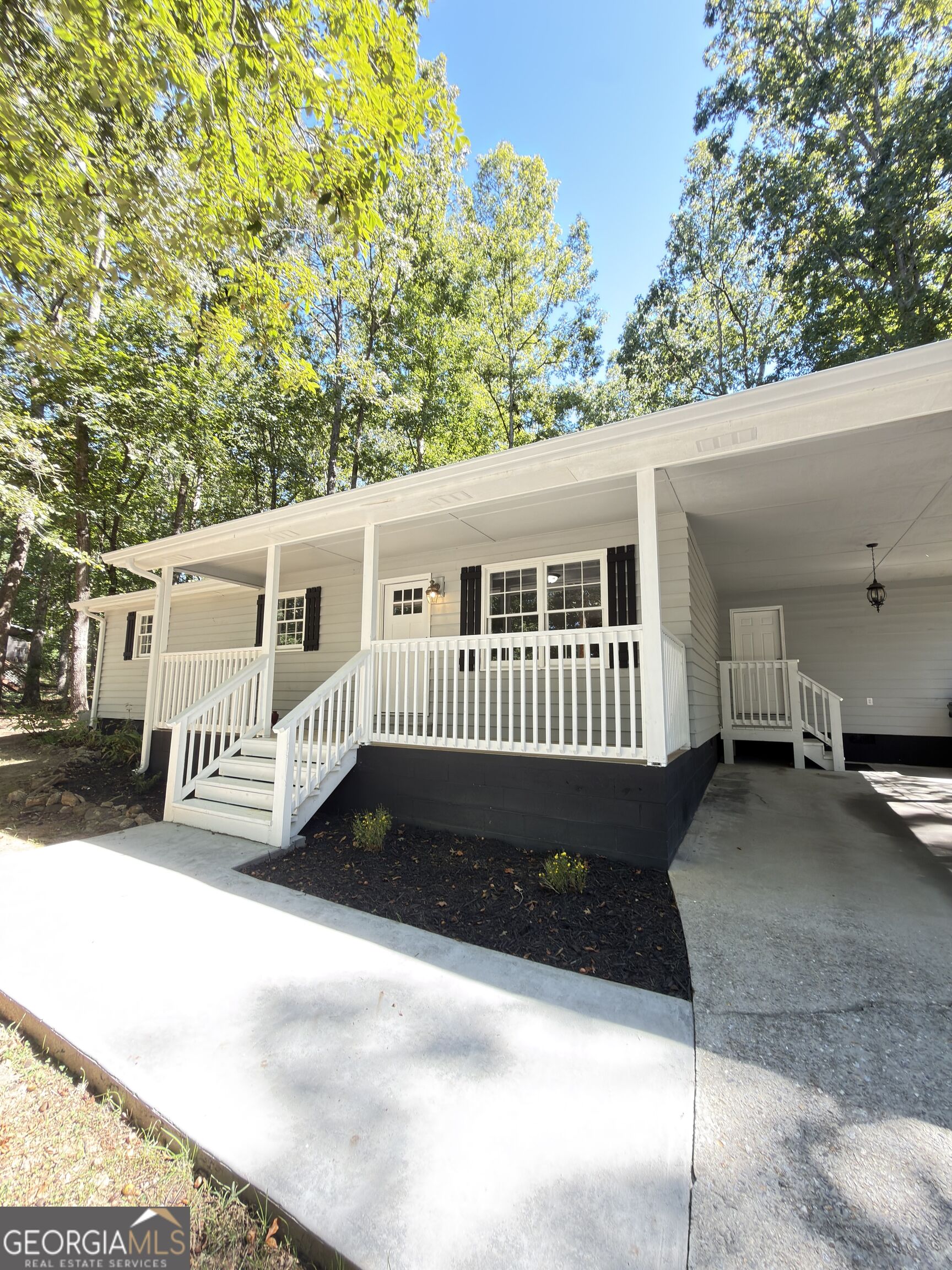 200 Swain Street Property Photo 1