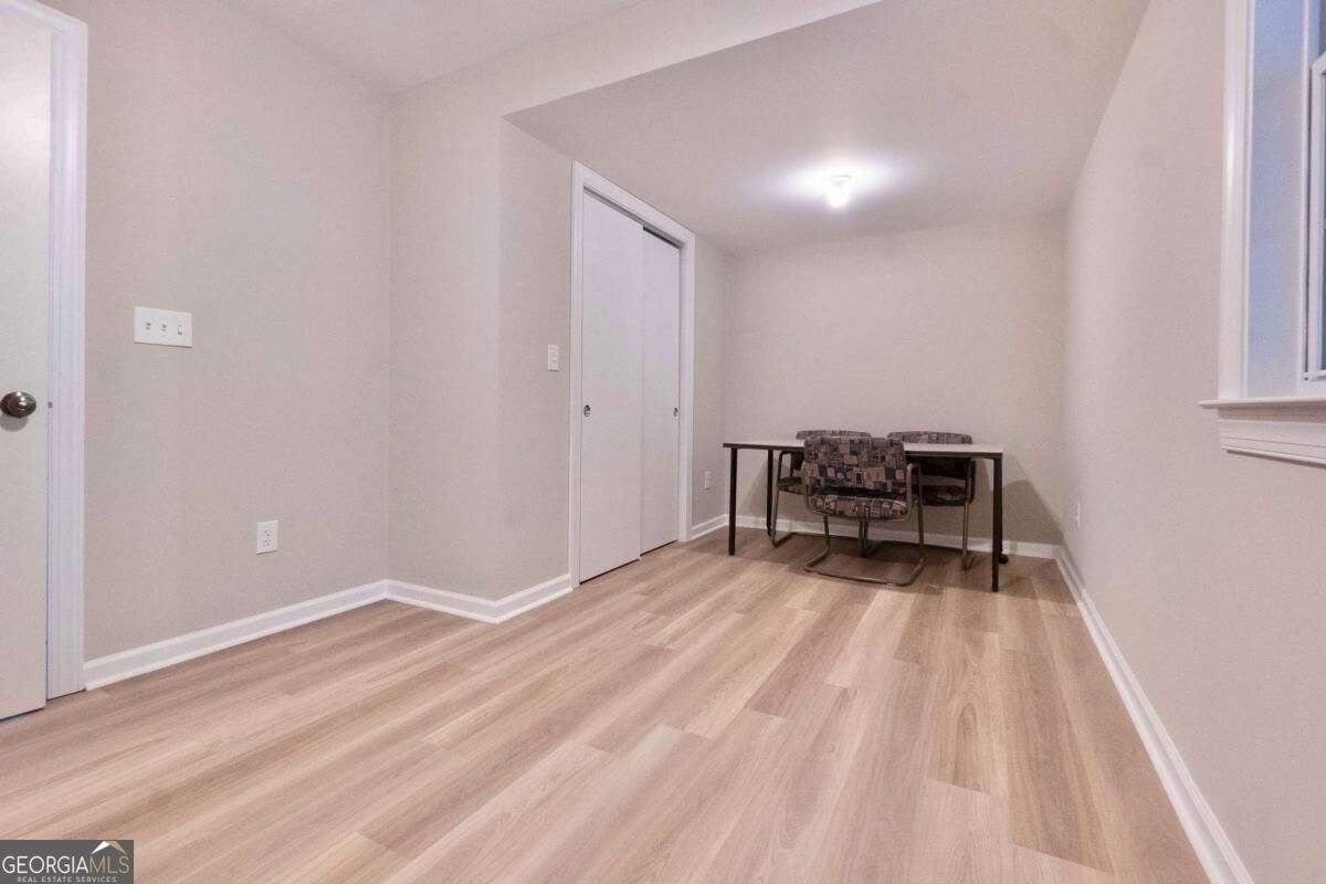 5507 Riverside Drive Property Photo 19