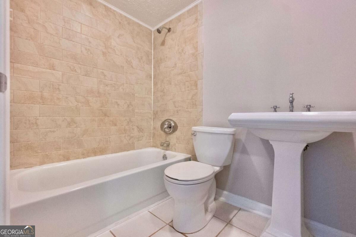 5507 Riverside Drive Property Photo 23