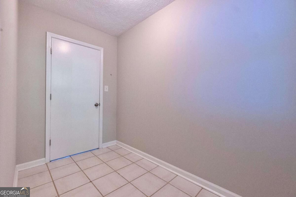 5507 Riverside Drive Property Photo 24