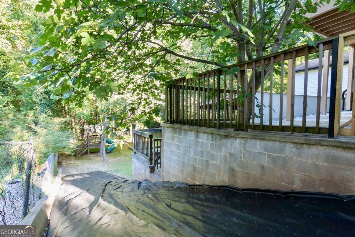 5507 Riverside Drive Property Photo 38