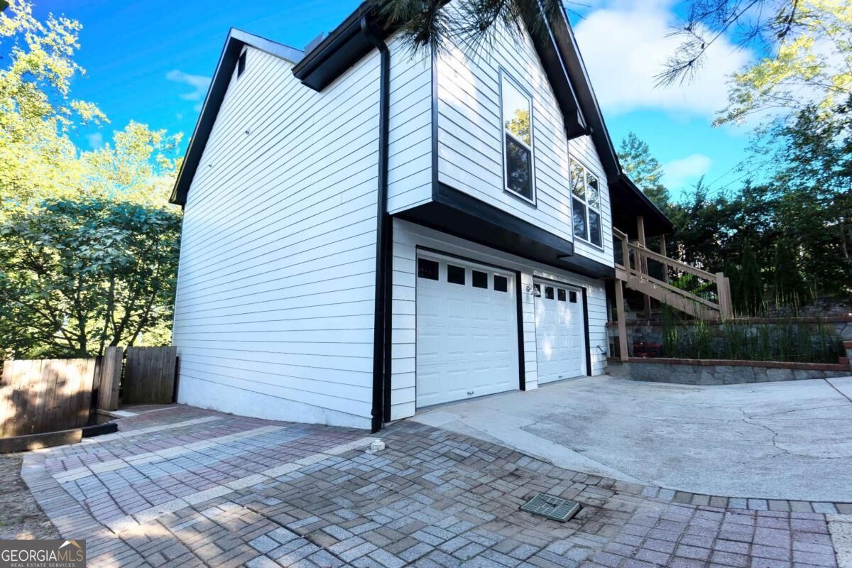 5507 Riverside Drive Property Photo 39