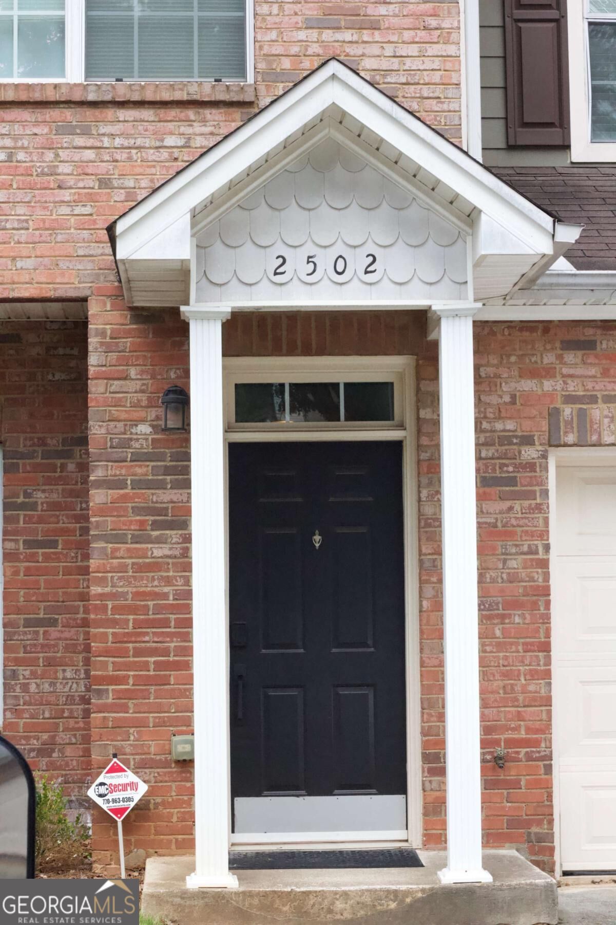 2502 Laurel Circle Nw Property Photo 4