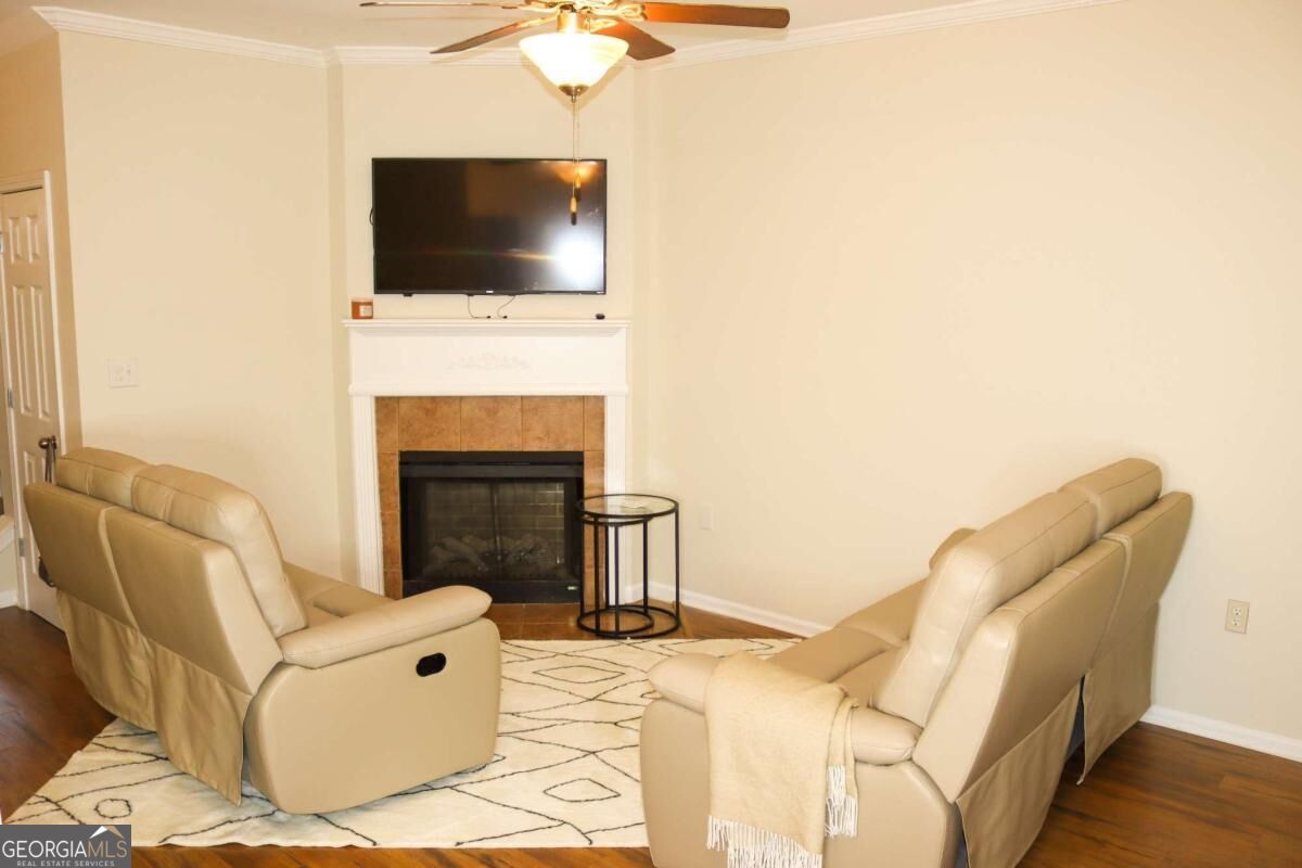 2502 Laurel Circle Nw Property Photo 10