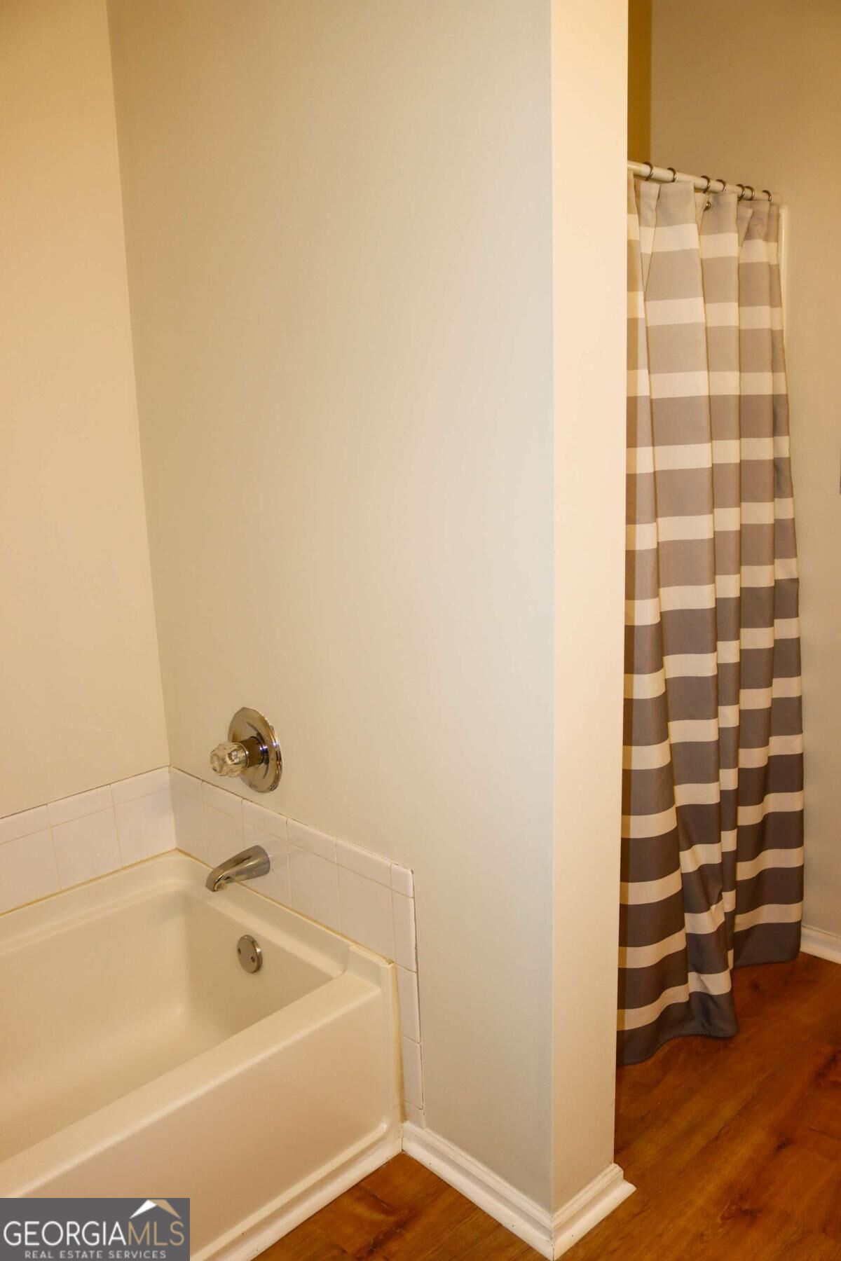 2502 Laurel Circle Nw Property Photo 24