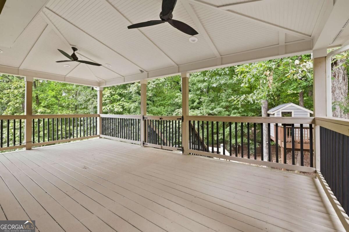 810 Millvale Place Property Photo 35